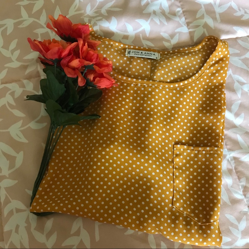 ✨~Polka dot Blouse~✨